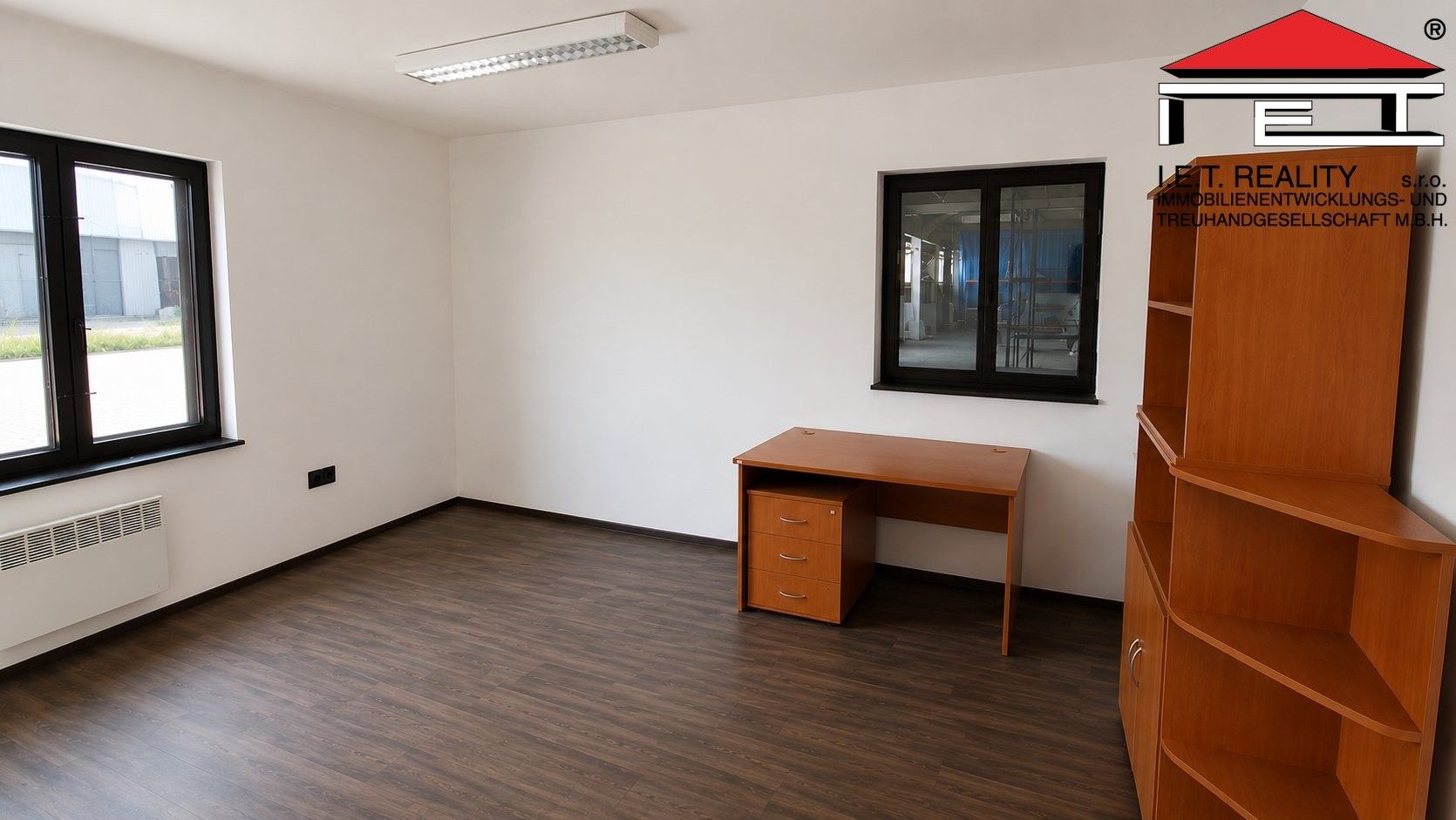 Pronájem komerčního prostoru 741 m² - foto 10