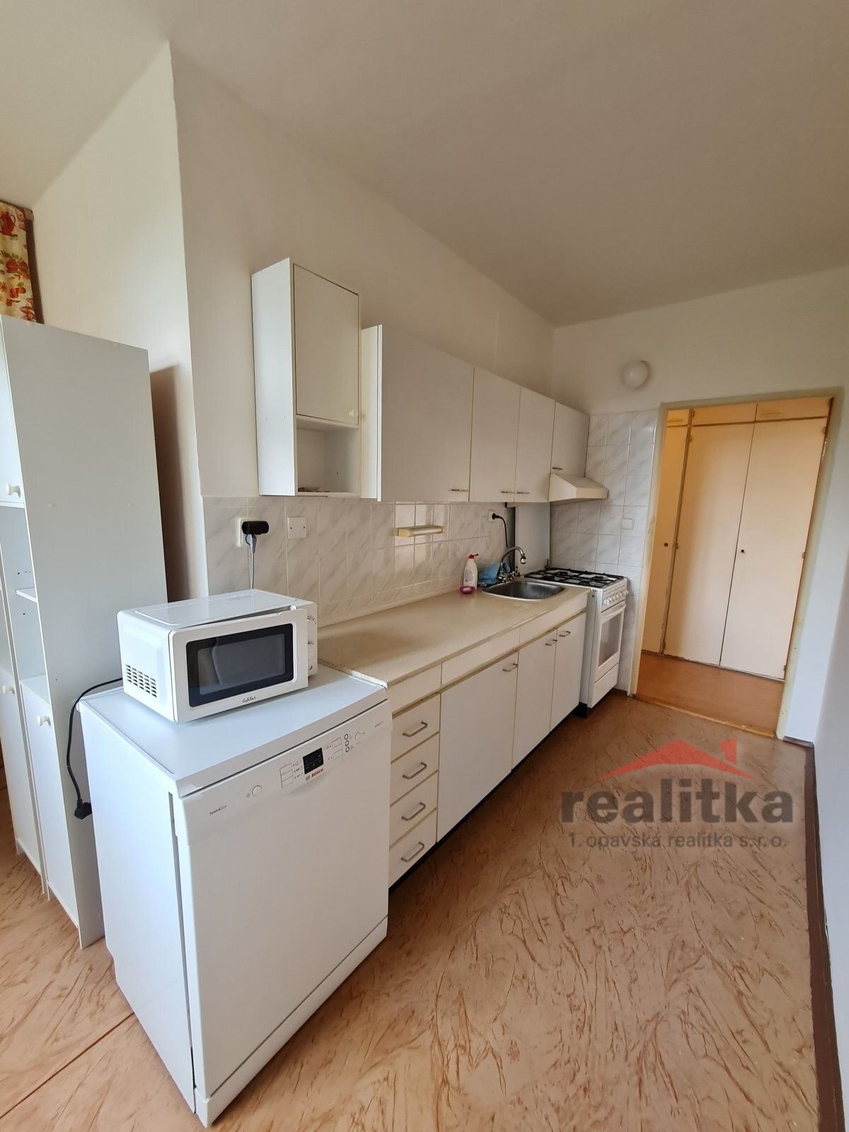 Pronájem bytu 2+1 69 m² - foto 3