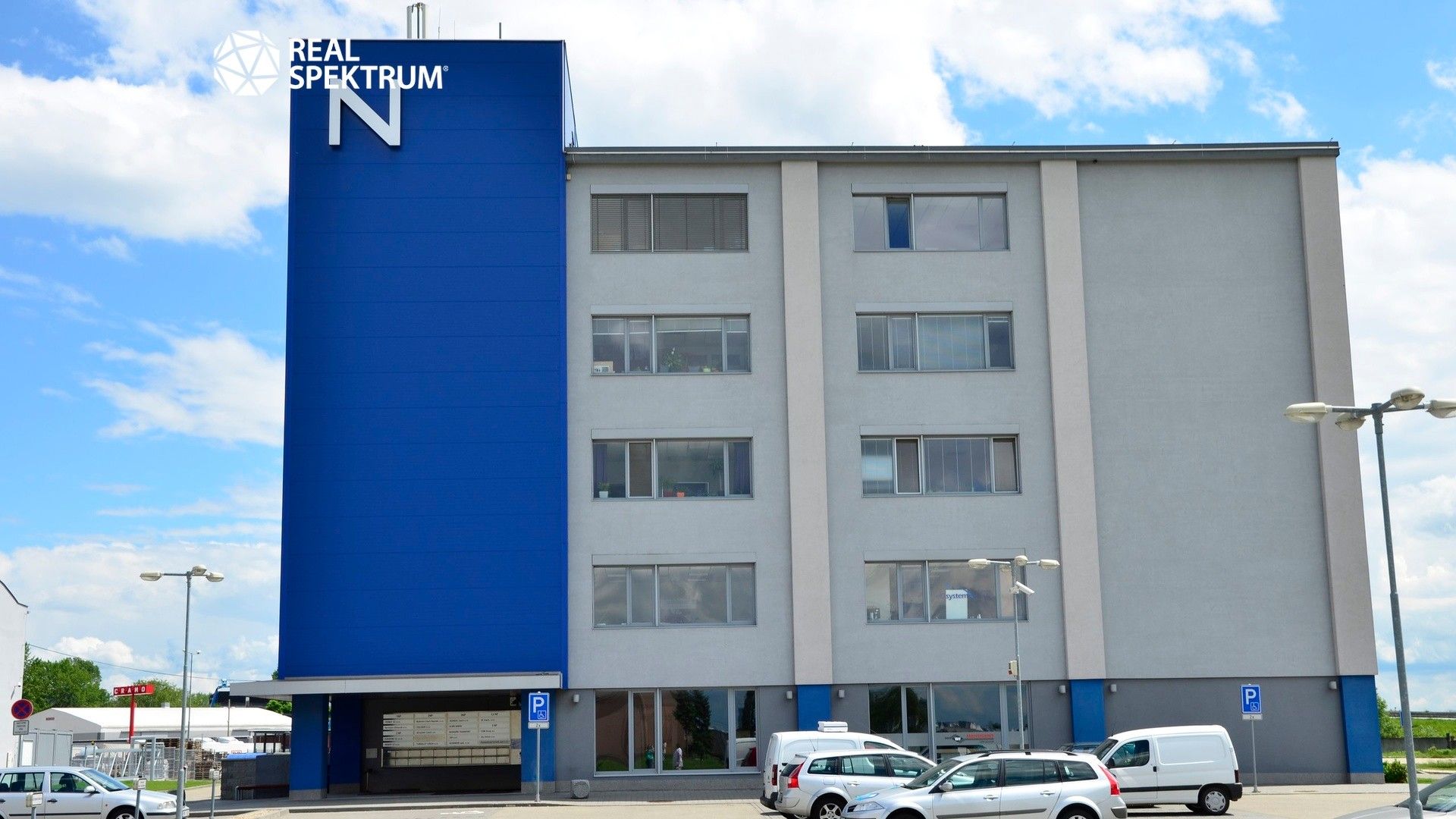 Pronájem komerčního prostoru 85 m² - foto 1