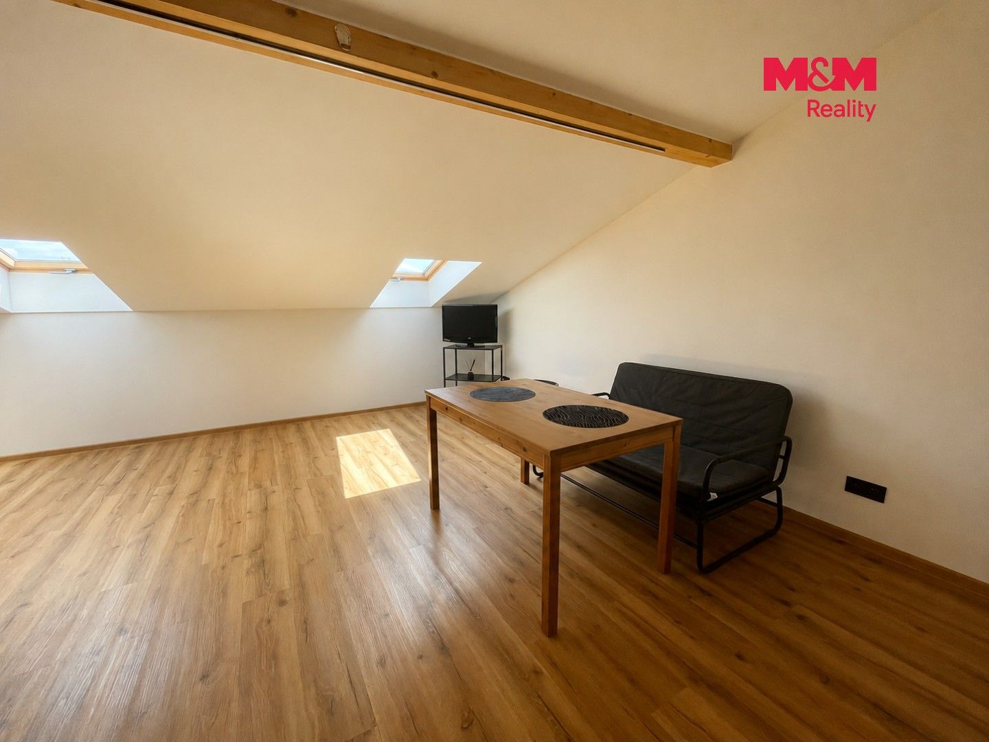 Pronájem bytu 3+kk 80 m² - foto 4