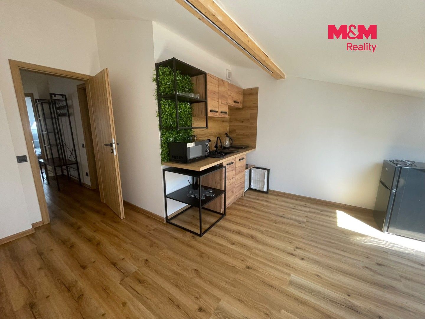 Pronájem bytu 3+kk 80 m² - foto 3