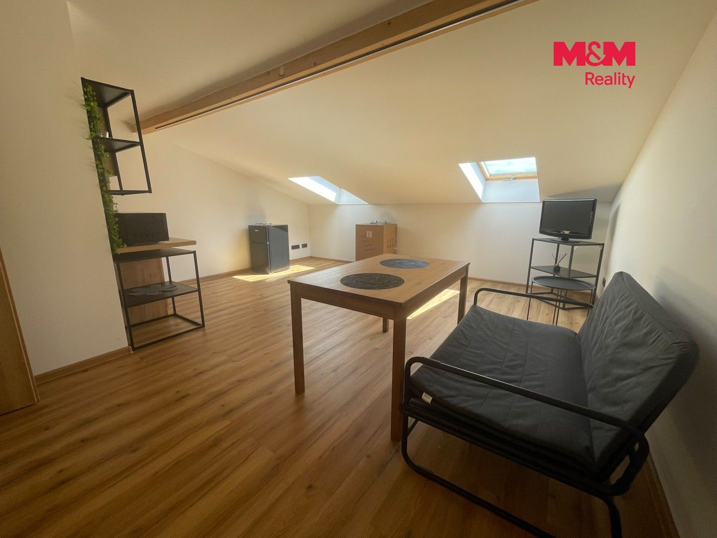Pronájem bytu 3+kk 80 m² - foto 2