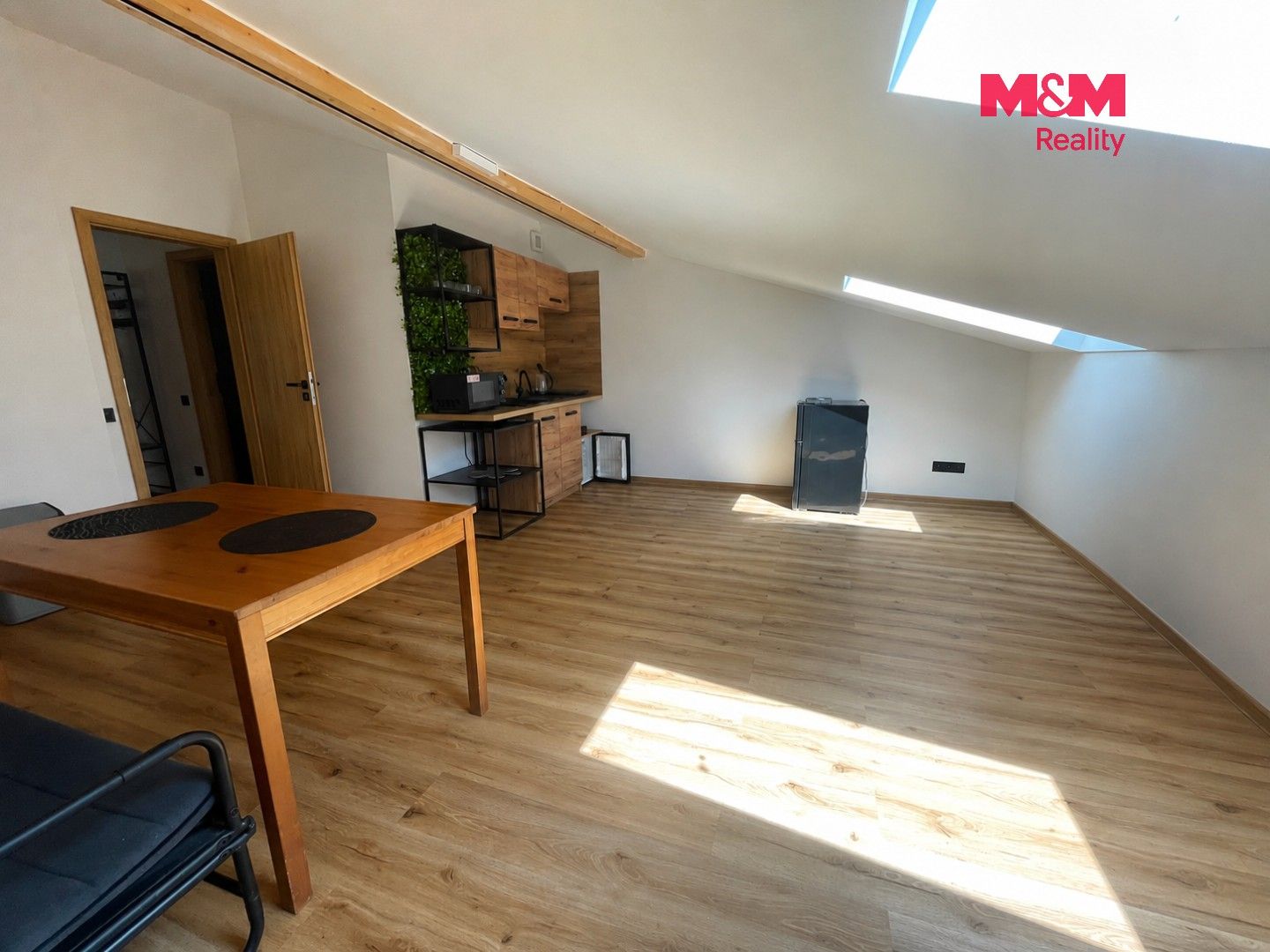 Pronájem bytu 3+kk 80 m² - foto 6