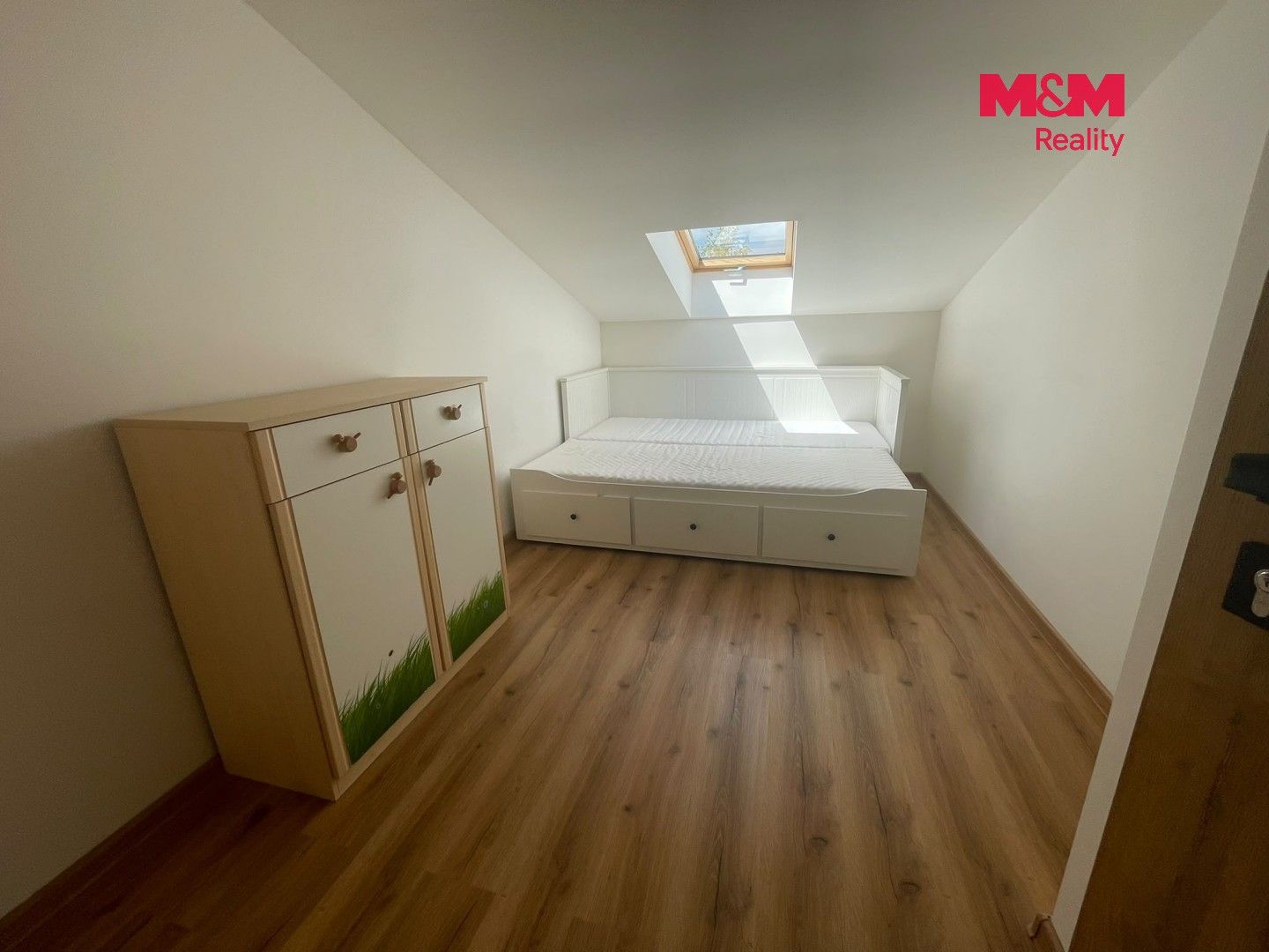Pronájem bytu 3+kk 80 m² - foto 9