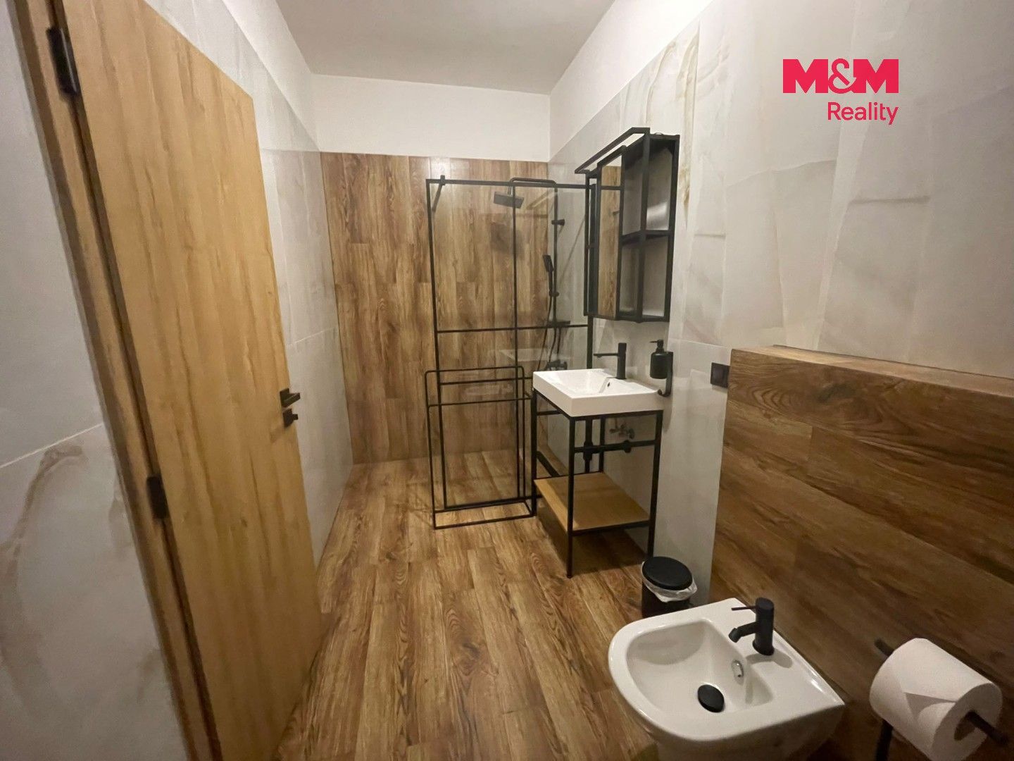Pronájem bytu 3+kk 80 m² - foto 14