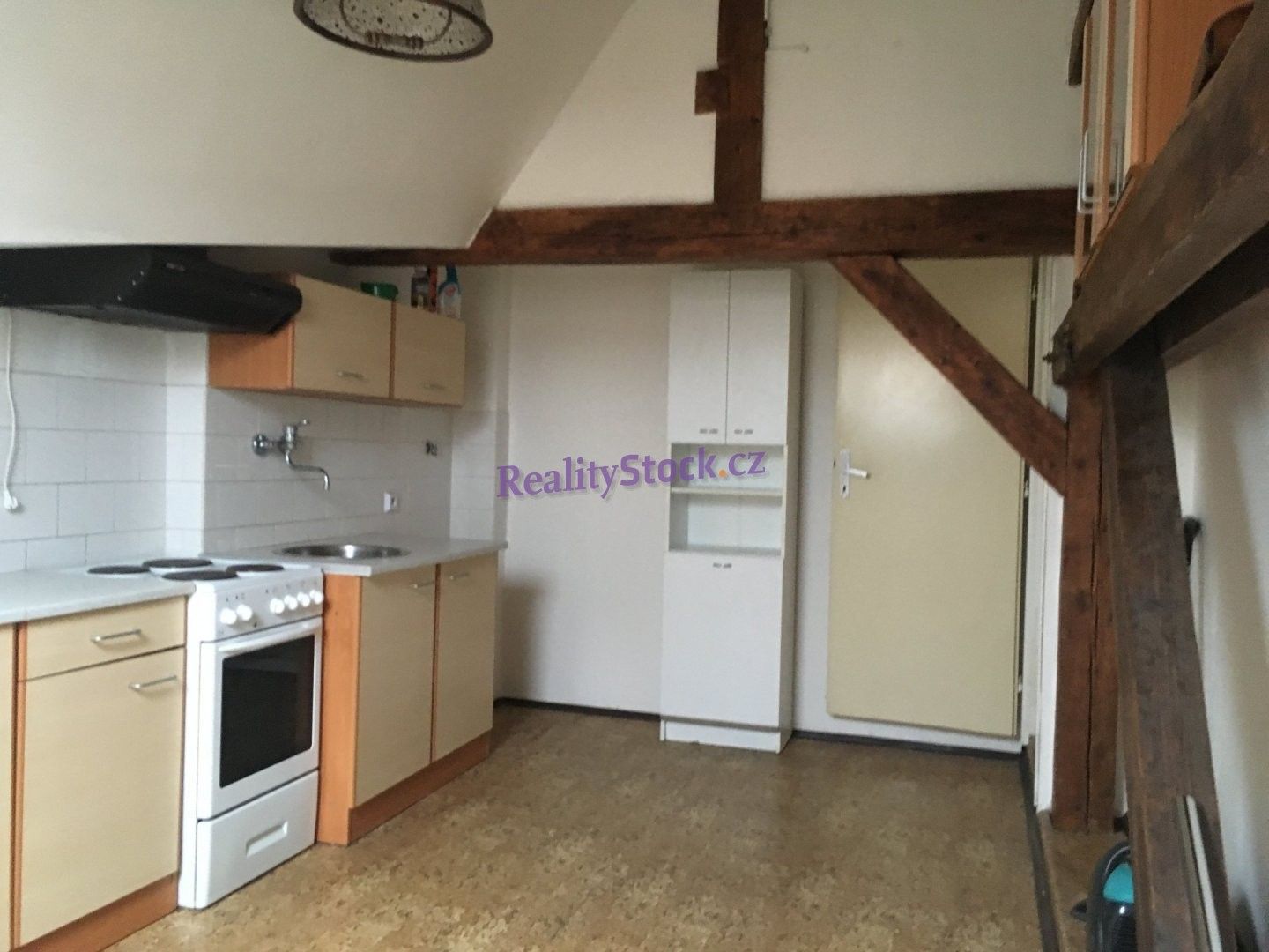 Pronájem bytu 2+1 65 m² - foto 2