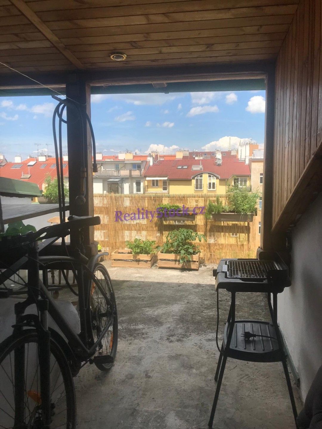 Pronájem bytu 2+1 65 m² - foto 12