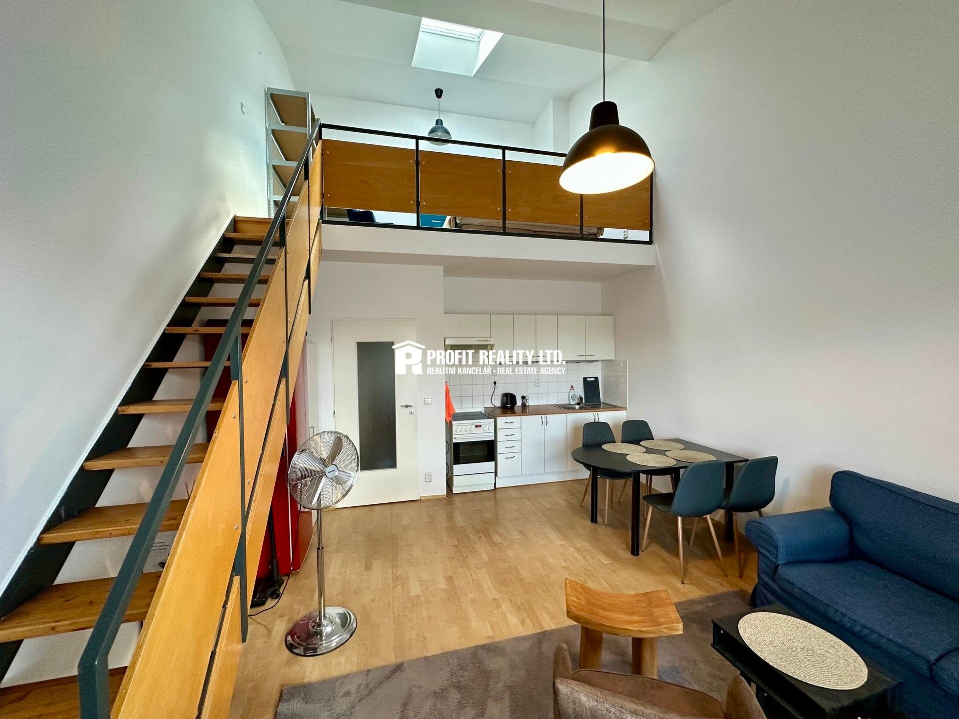 Pronájem bytu 2+kk 46 m² - foto 2
