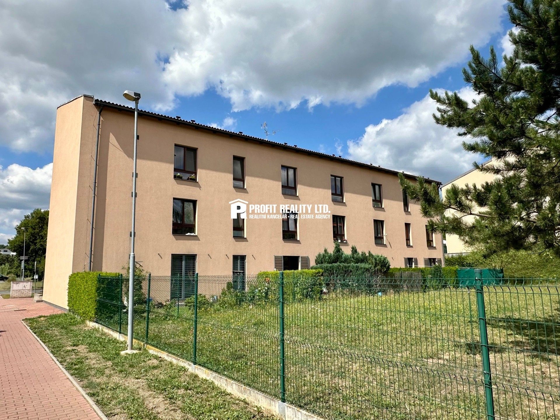 Pronájem bytu 2+kk 46 m² - foto 1