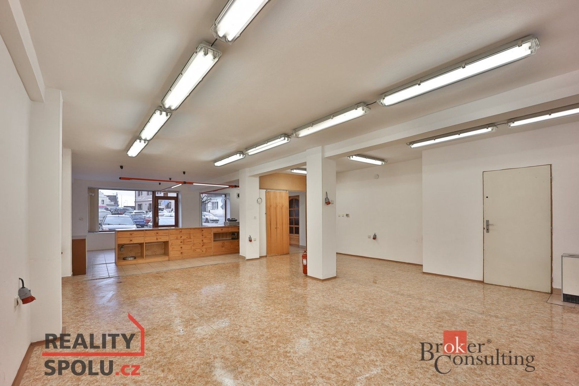 Pronájem komerčního prostoru 100 m² - foto 8