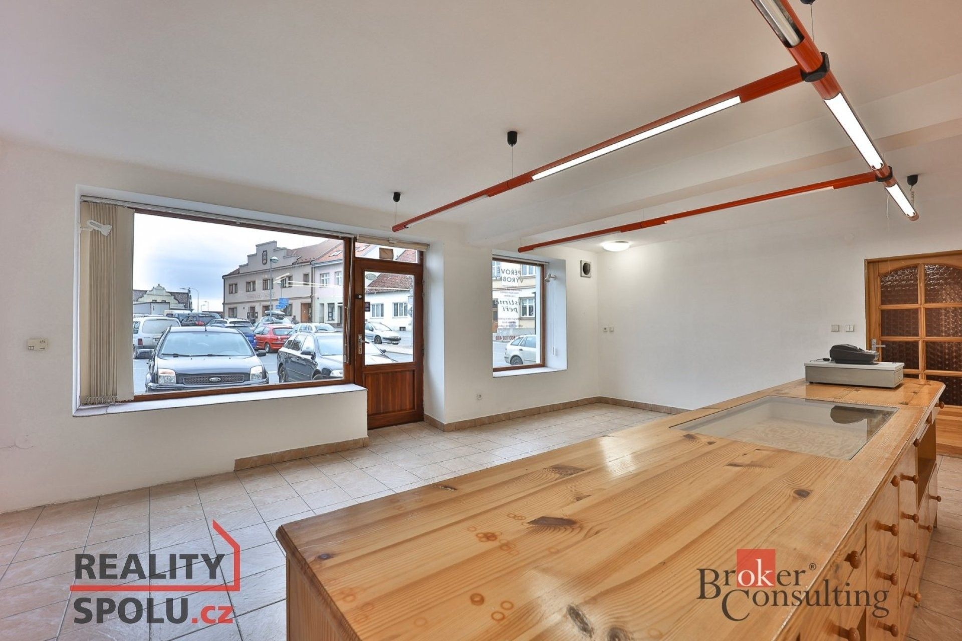 Pronájem komerčního prostoru 100 m² - foto 3