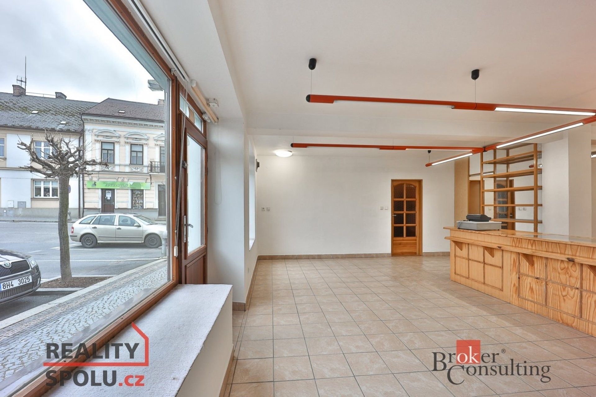 Pronájem komerčního prostoru 100 m² - foto 5