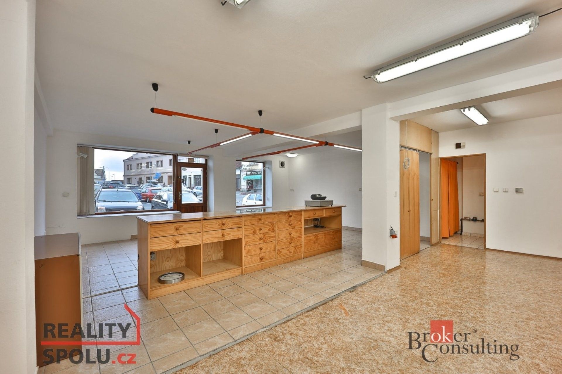Pronájem komerčního prostoru 100 m² - foto 7