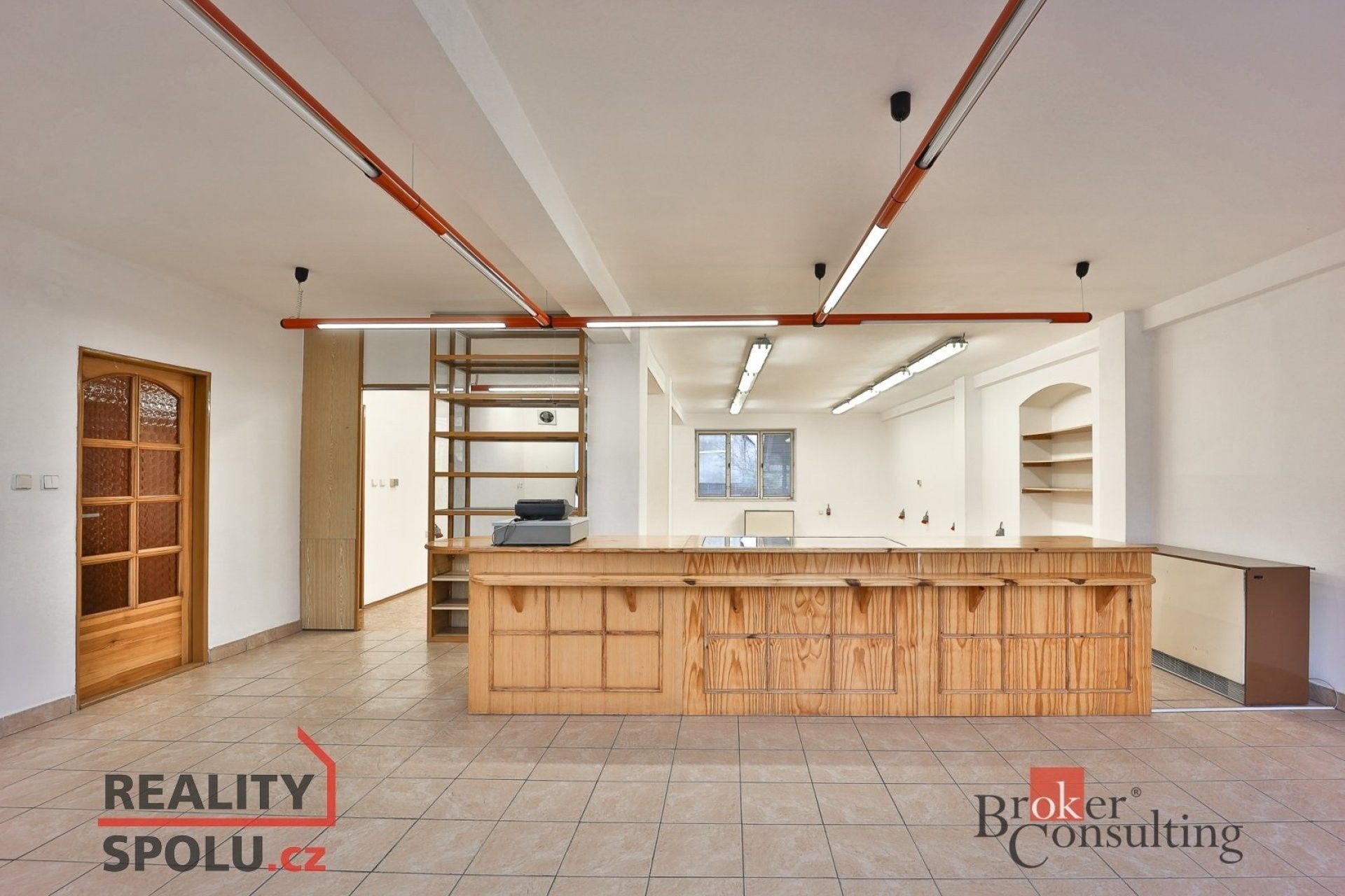 Pronájem komerčního prostoru 100 m² - foto 9