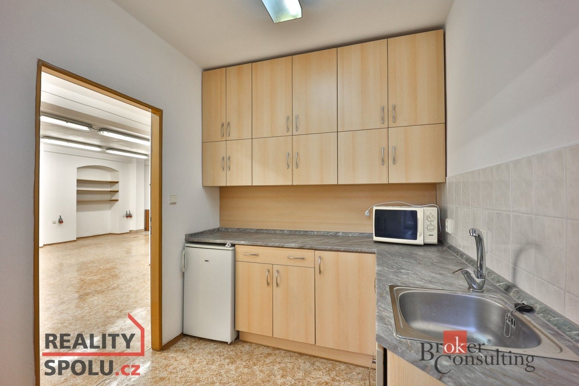 Pronájem komerčního prostoru 100 m² - foto 12