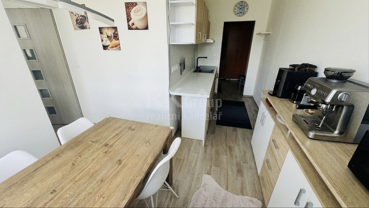 Prodej bytu 3+1 60 m² - foto 5