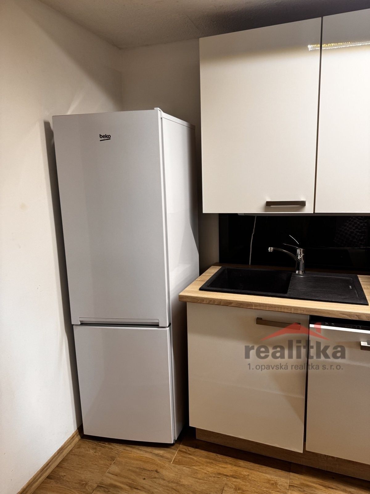 Pronájem bytu 2+kk 60 m² - foto 3