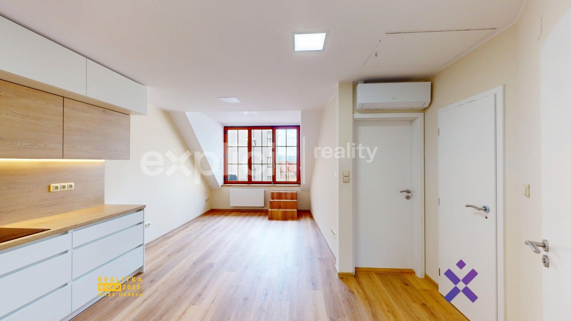 Pronájem bytu 2+kk 47 m² - foto 3