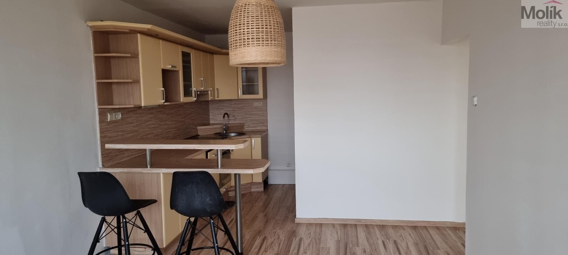 Pronájem bytu 2+kk 39 m² - foto 3