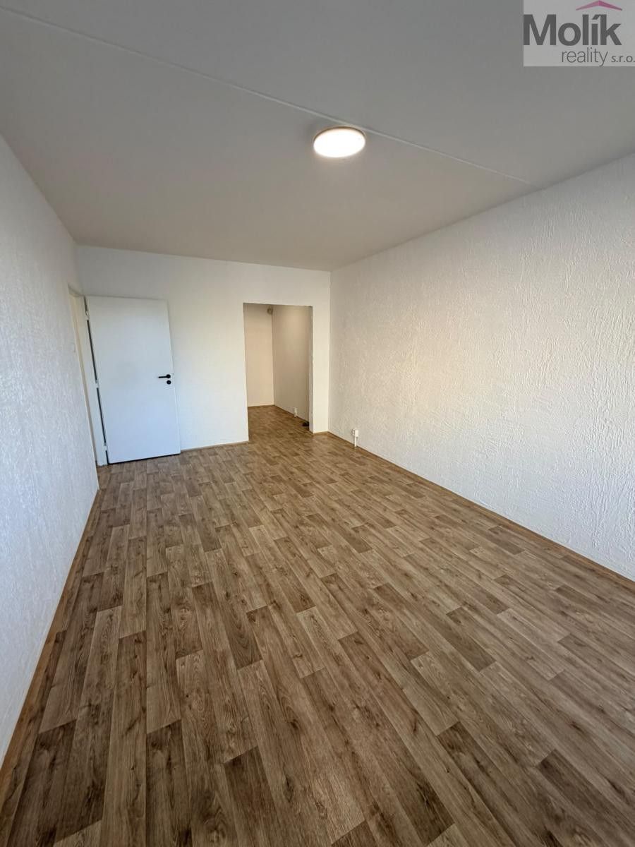 Pronájem bytu 2+kk 49 m² - foto 5