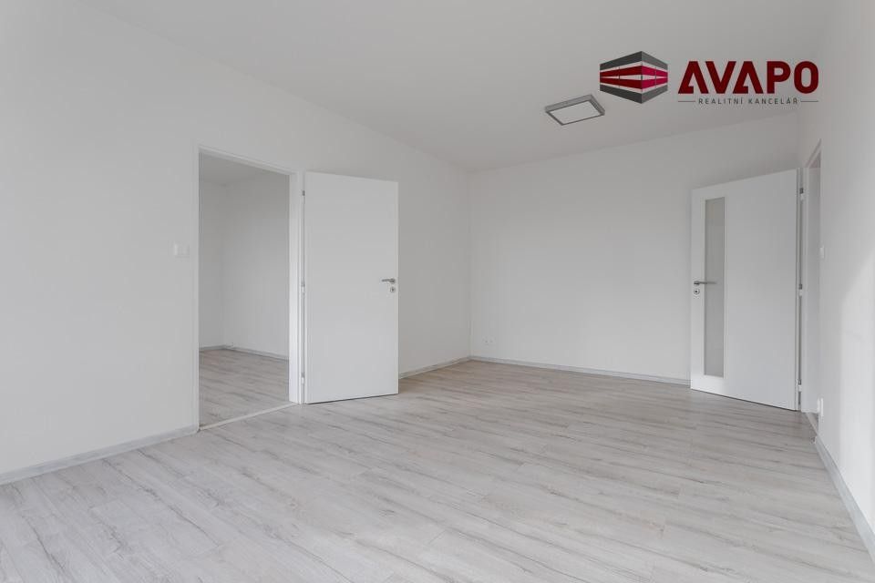 Pronájem bytu 2+1 59 m² - foto 6