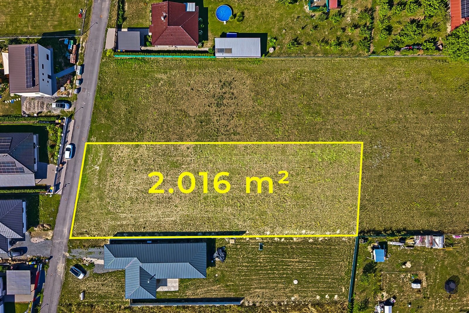 Prodej pozemku 2016 m² - foto 1