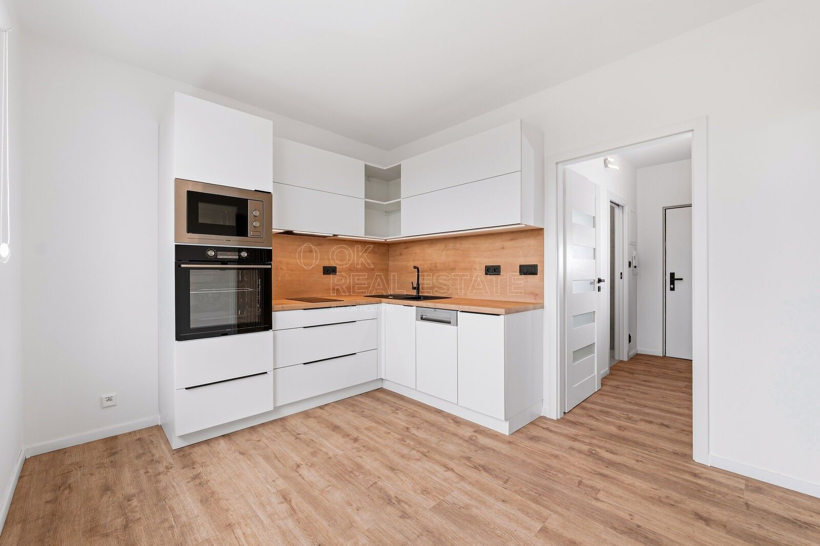 Pronájem bytu 1+1 40 m² - foto 1