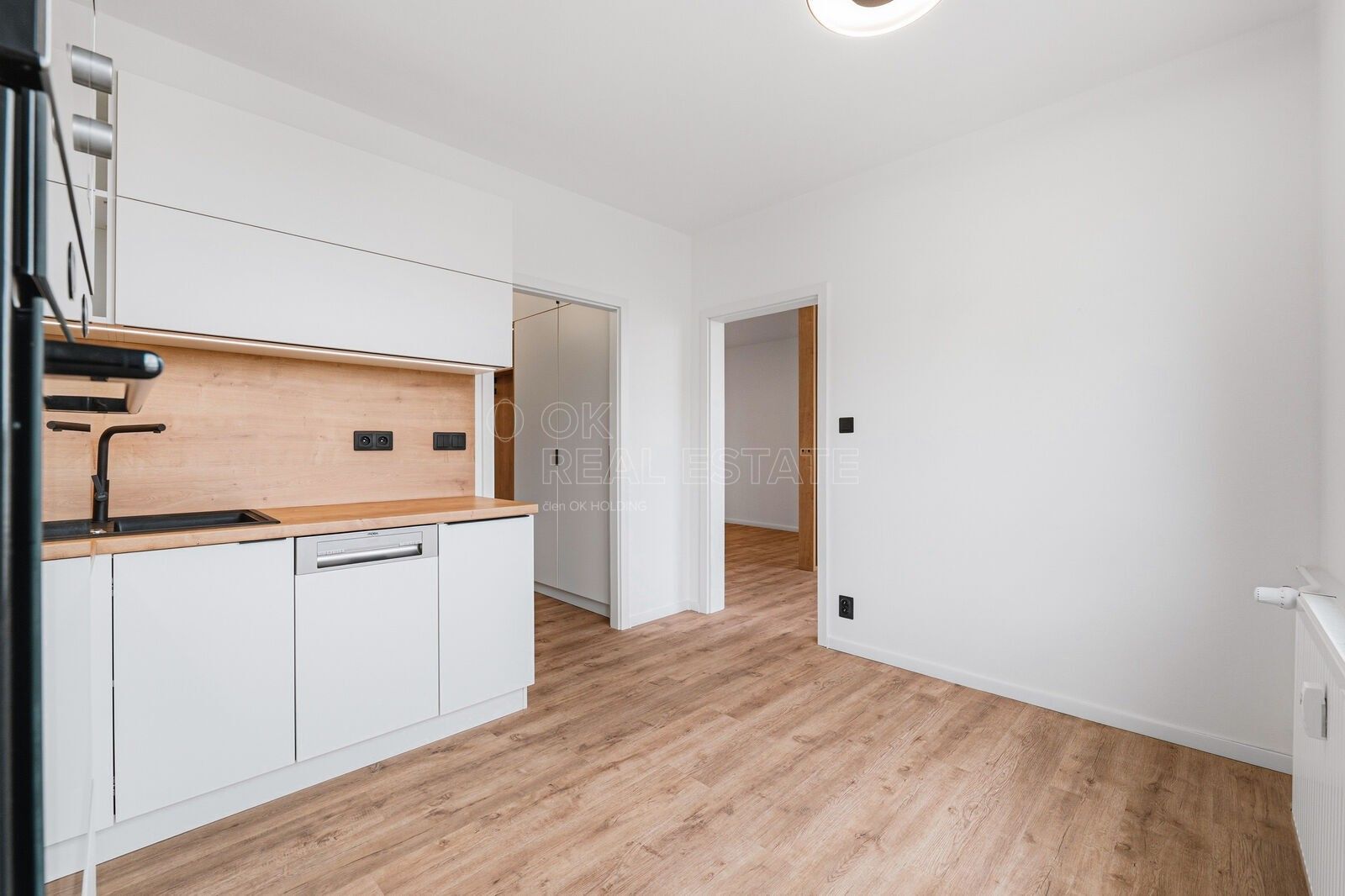 Pronájem bytu 1+1 40 m² - foto 2