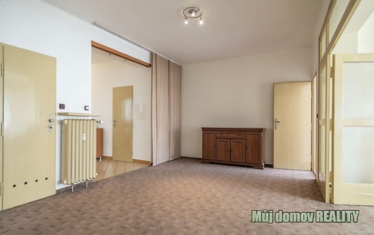 Pronájem bytu 3+1 130 m² - foto 3