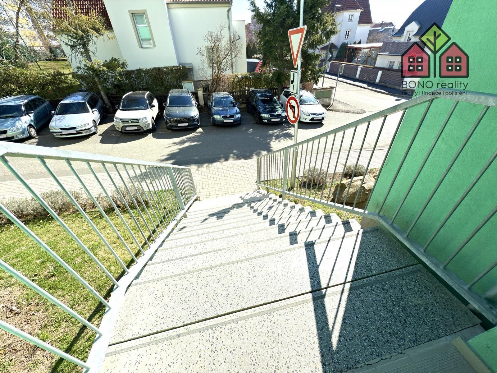 Prodej bytu 1+kk 33 m² - foto 6