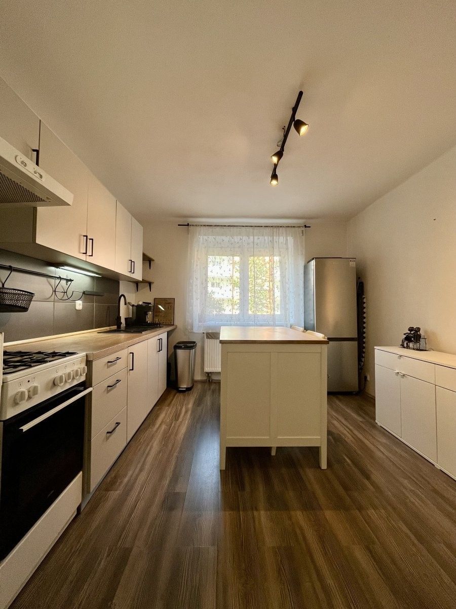 Pronájem bytu 2+1 52 m² - foto 3