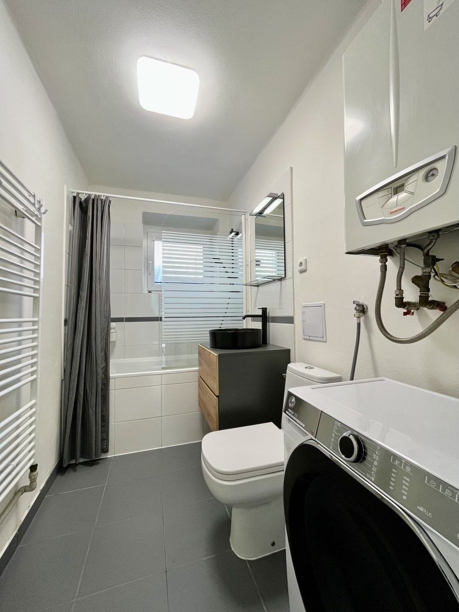 Pronájem bytu 2+1 52 m² - foto 17