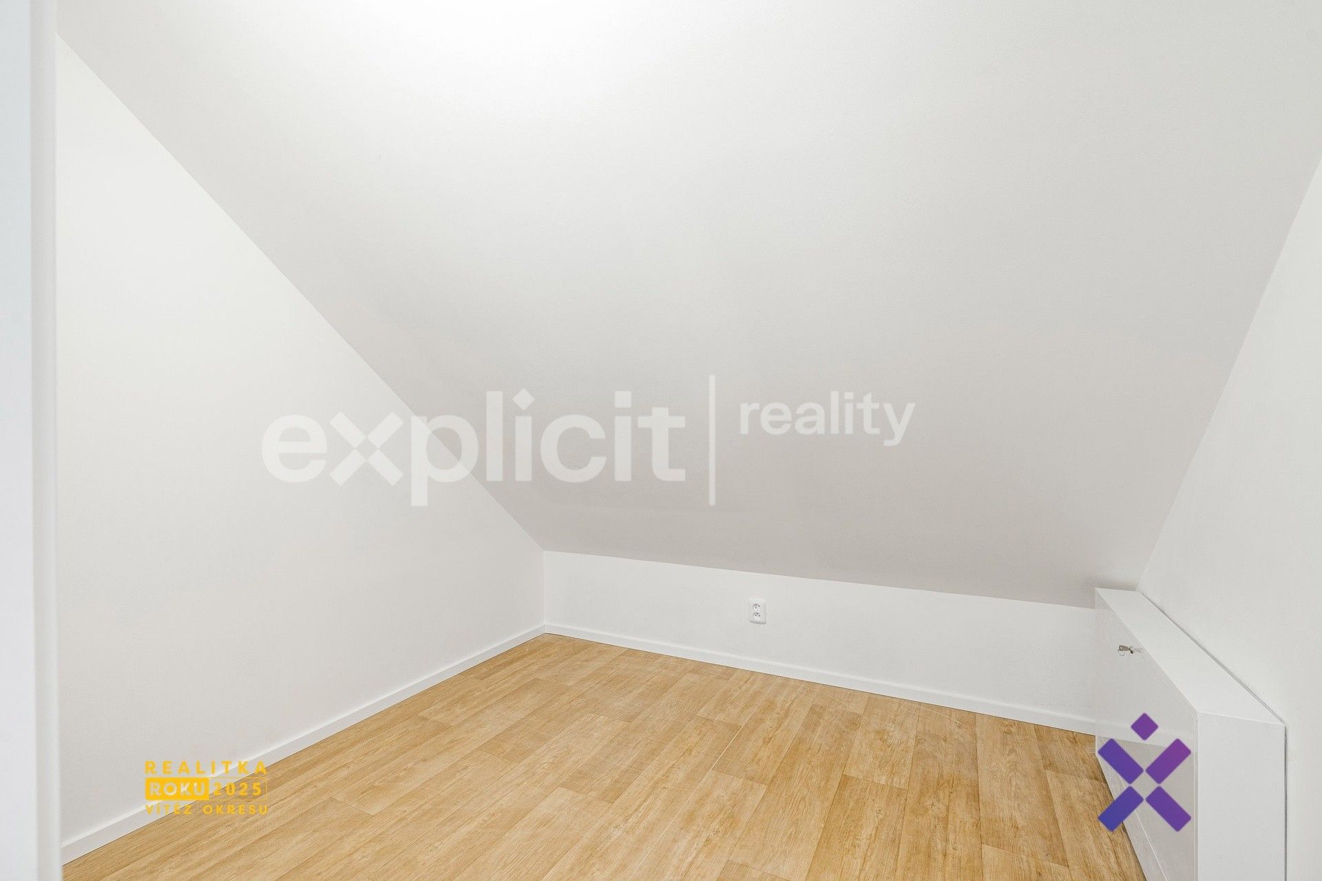 Pronájem bytu 3+kk 94 m² - foto 12