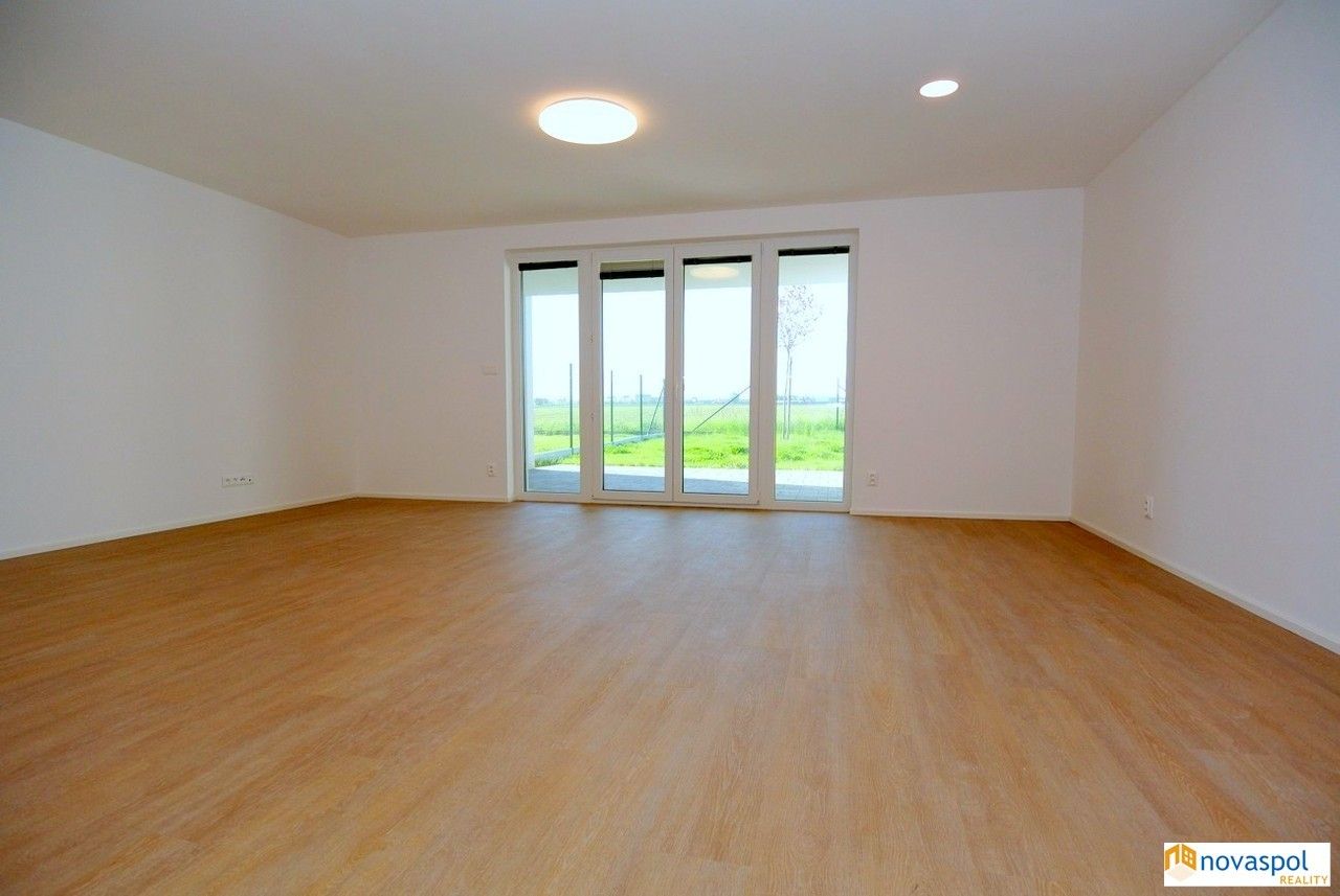 Pronájem bytu 4+kk 145 m² - foto 5