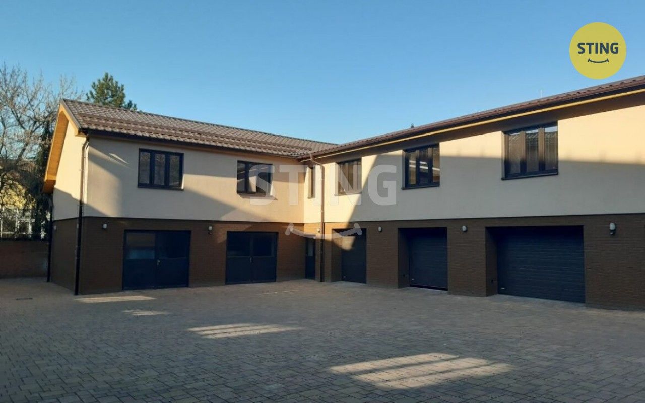 Pronájem komerčního prostoru 161 m² - foto 7