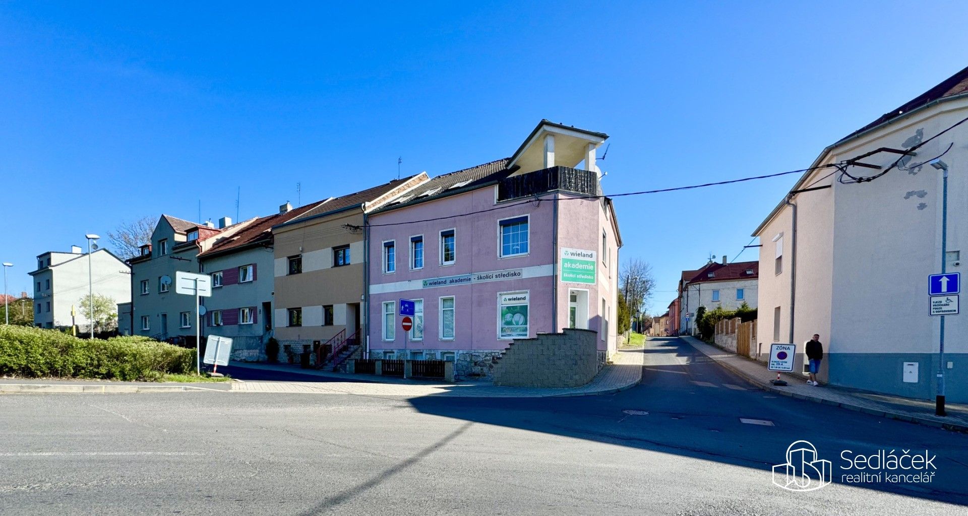 Pronájem komerčního prostoru 100 m² - foto 1