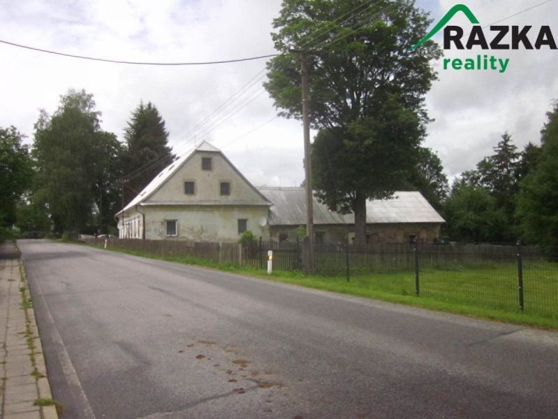Prodej domu 240 m² - foto 1