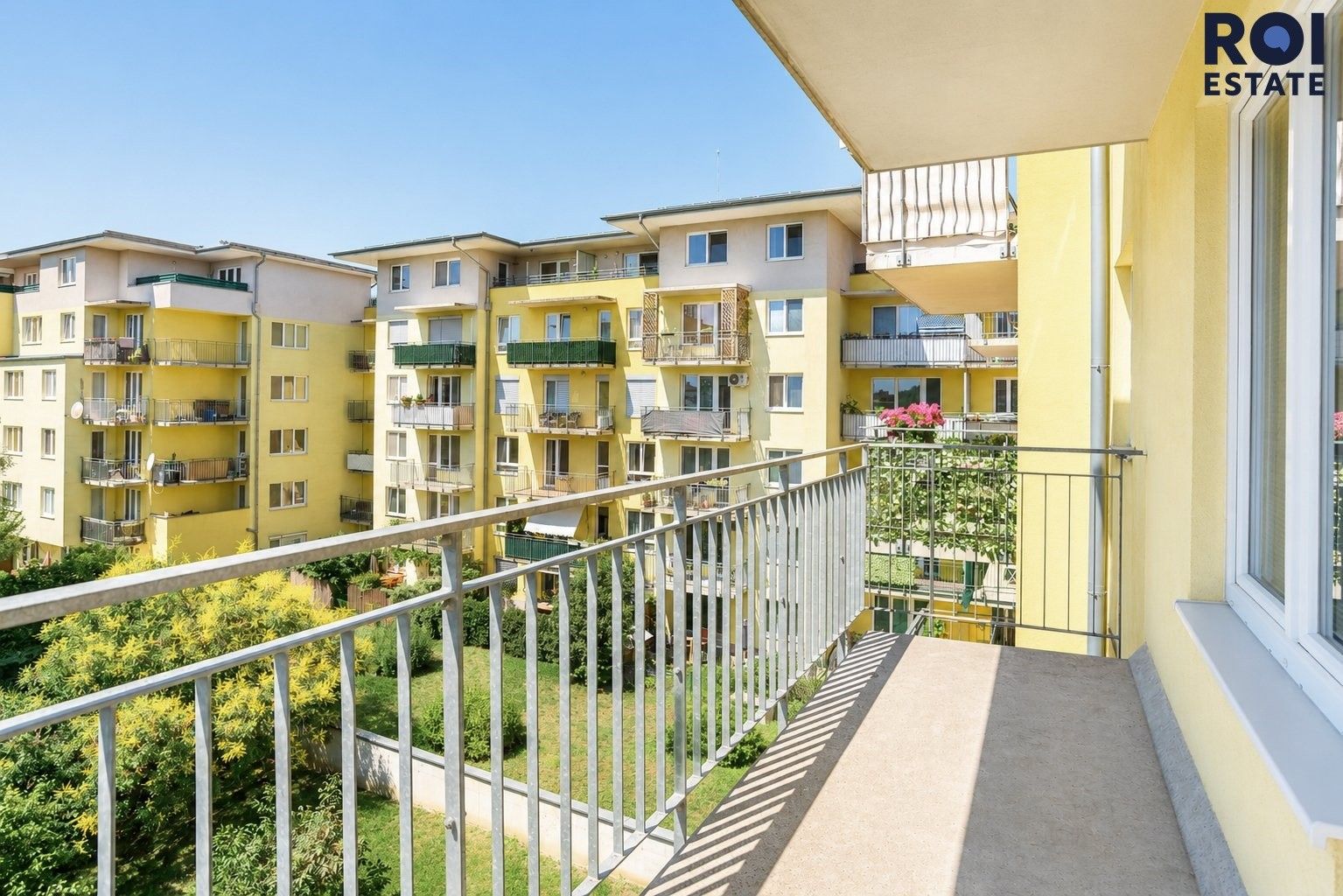 Pronájem bytu 3+kk 63 m² - foto 12