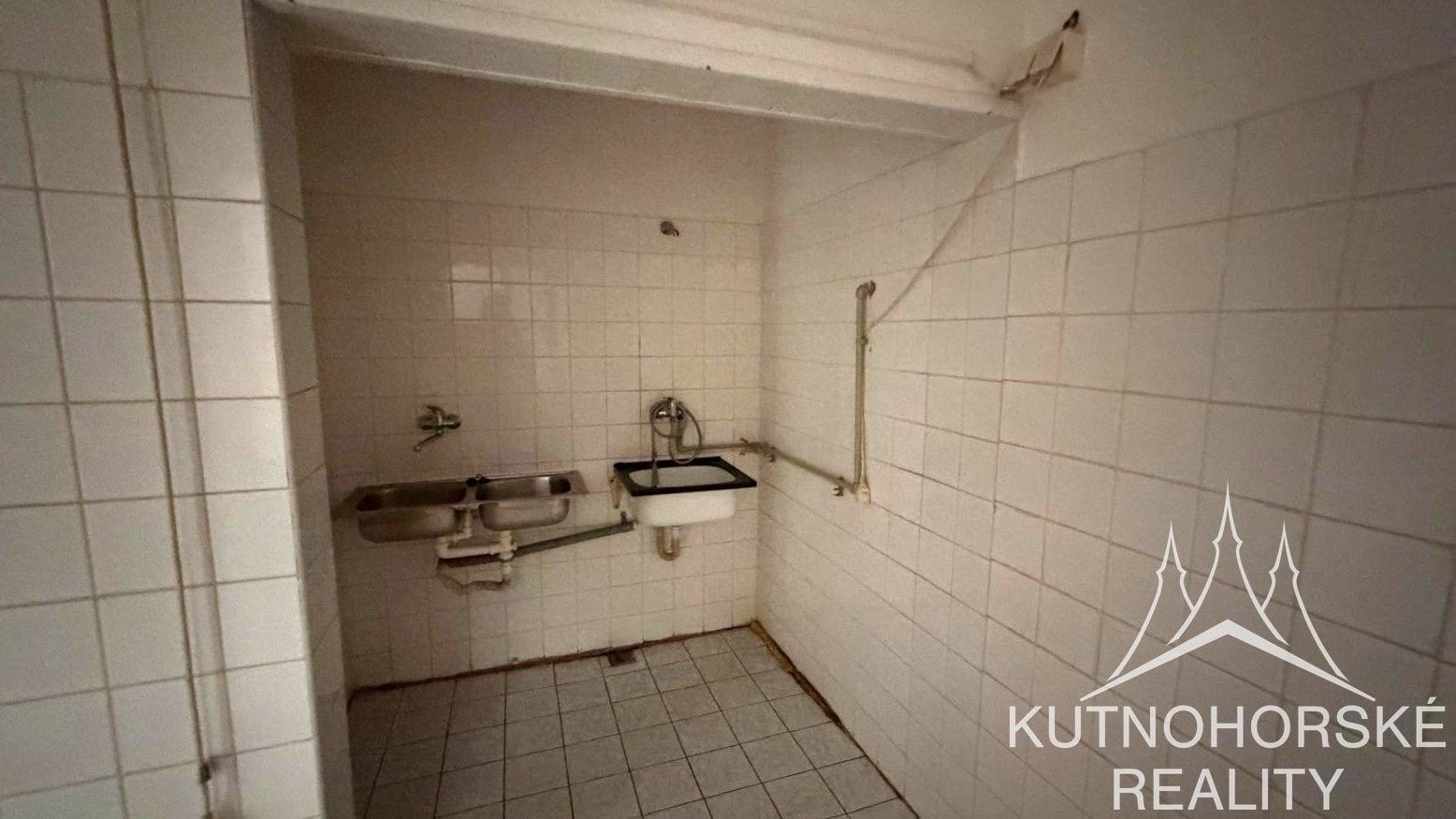 Pronájem komerčního prostoru 262 m² - foto 7