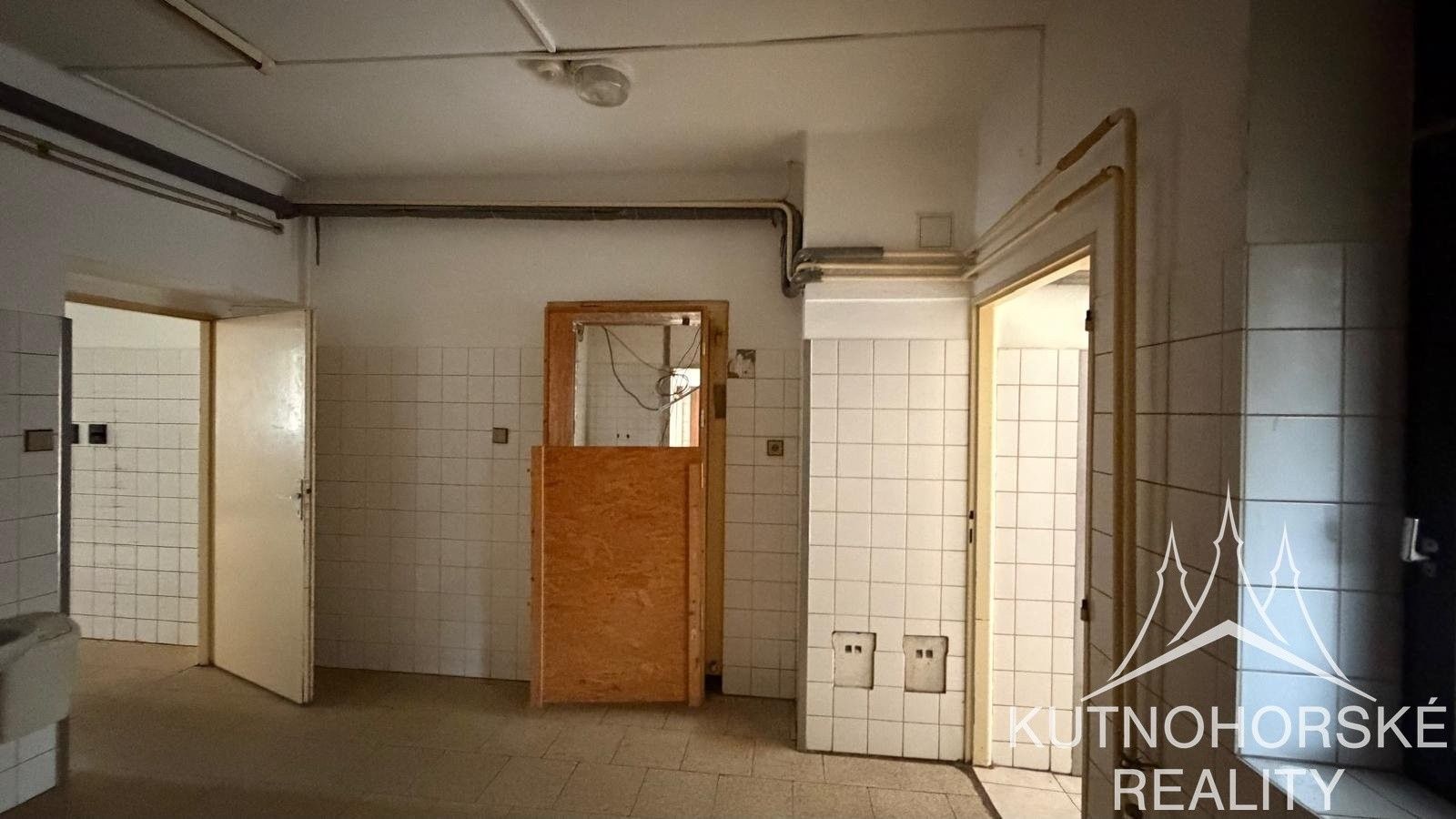 Pronájem komerčního prostoru 262 m² - foto 15