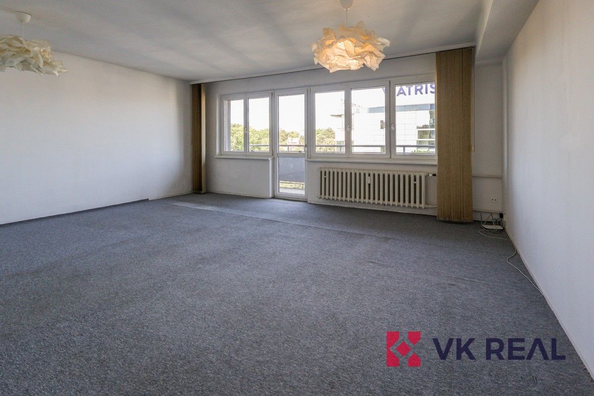 Pronájem bytu 2+1 75 m² - foto 2