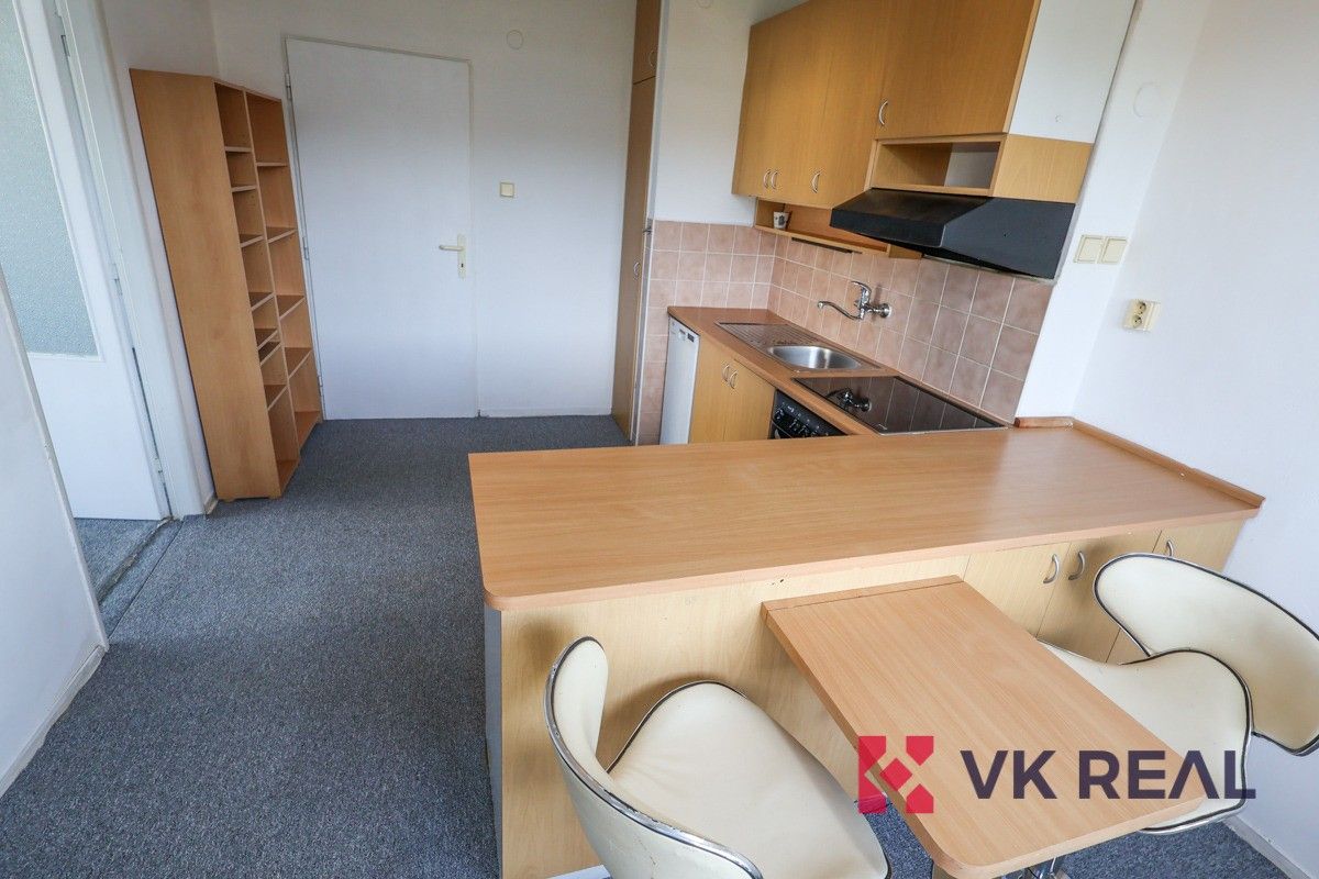 Pronájem bytu 2+1 75 m² - foto 5