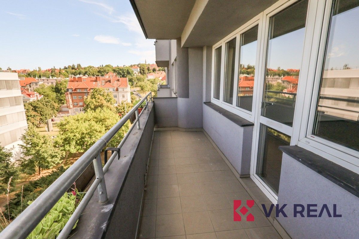 Pronájem bytu 2+1 75 m² - foto 12