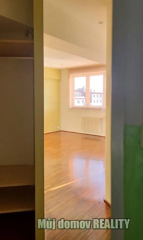 Pronájem bytu 2+kk 57 m² - foto 5