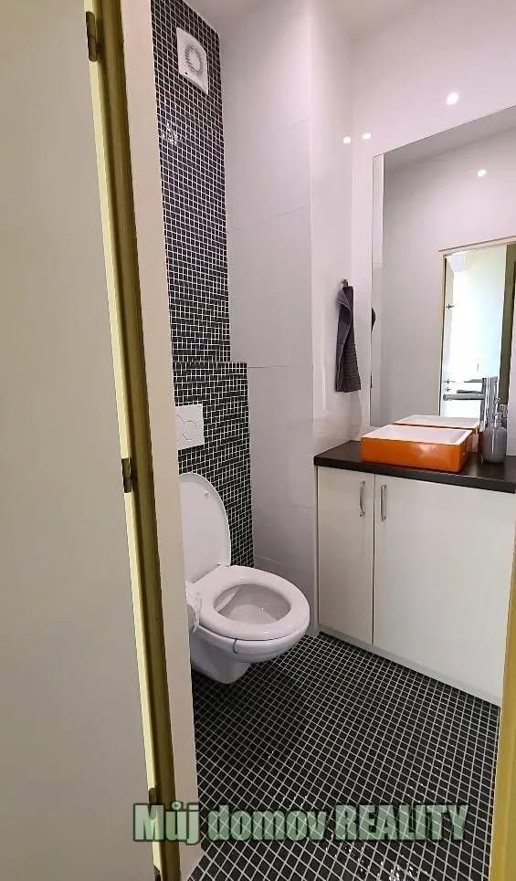 Pronájem bytu 2+kk 57 m² - foto 9