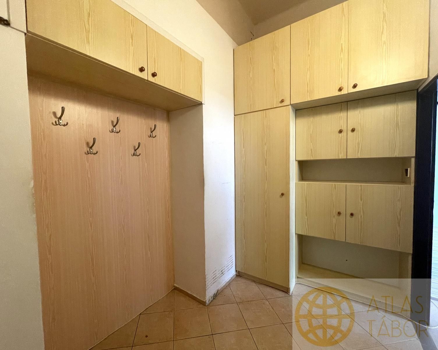 Pronájem bytu 2+1 80 m² - foto 5