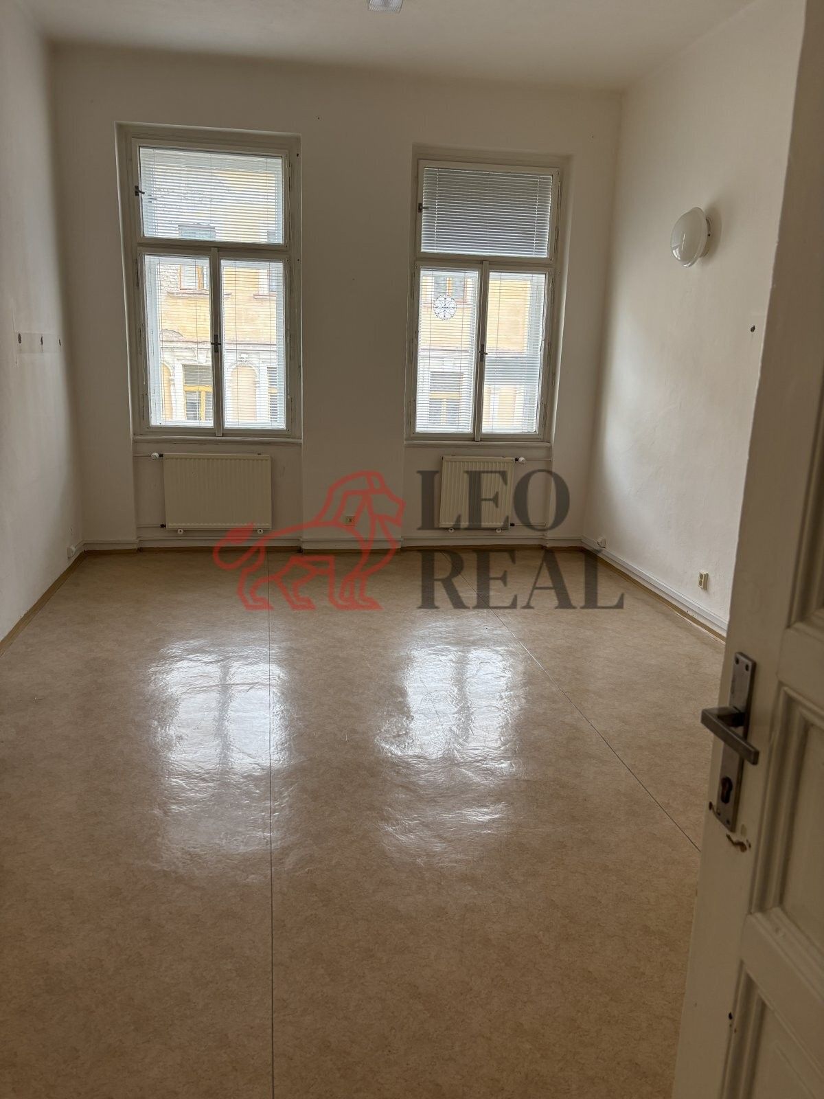 Pronájem domu 1228 m² - foto 9