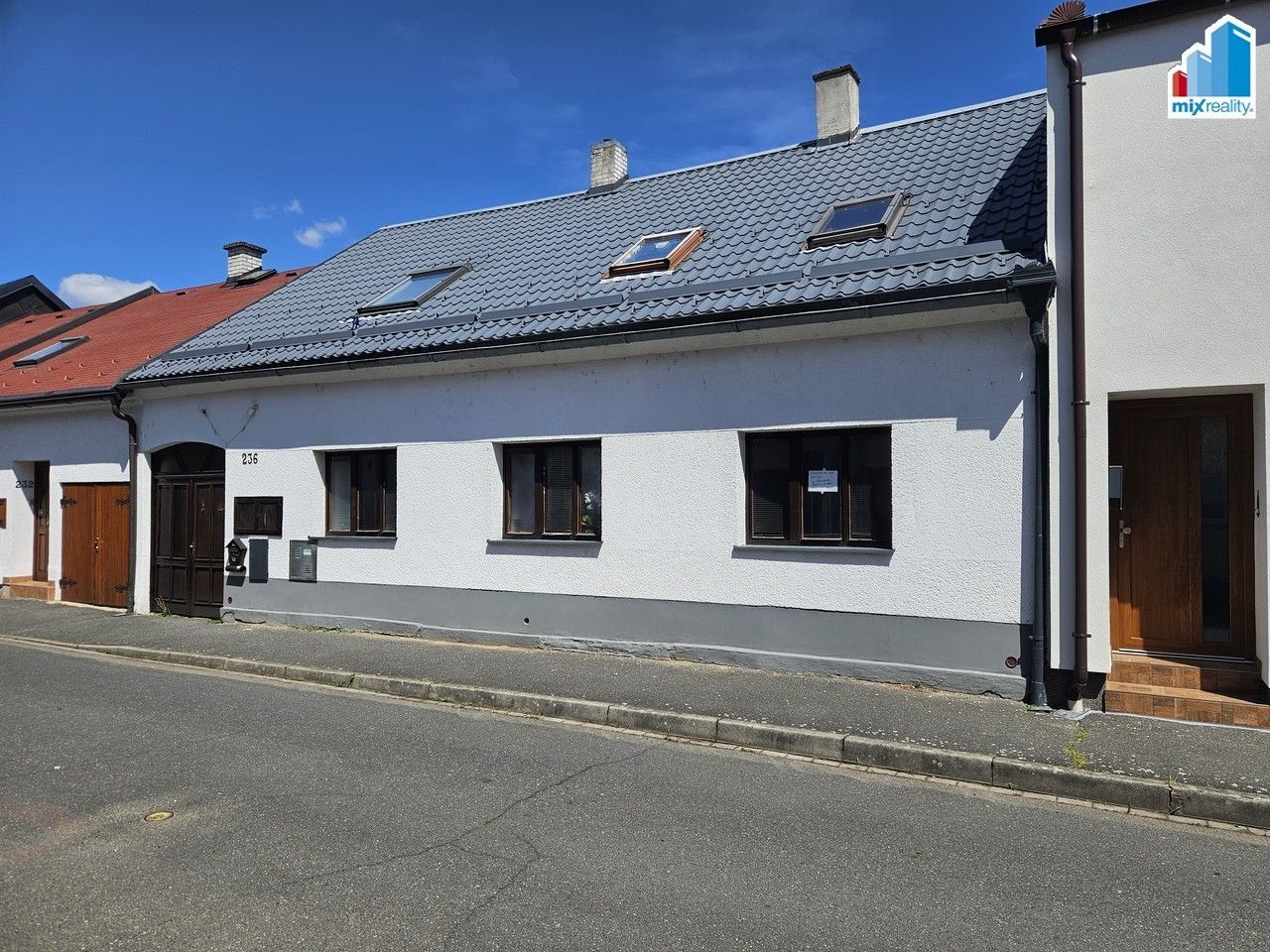 Pronájem bytu 1+1 50 m² - foto 1