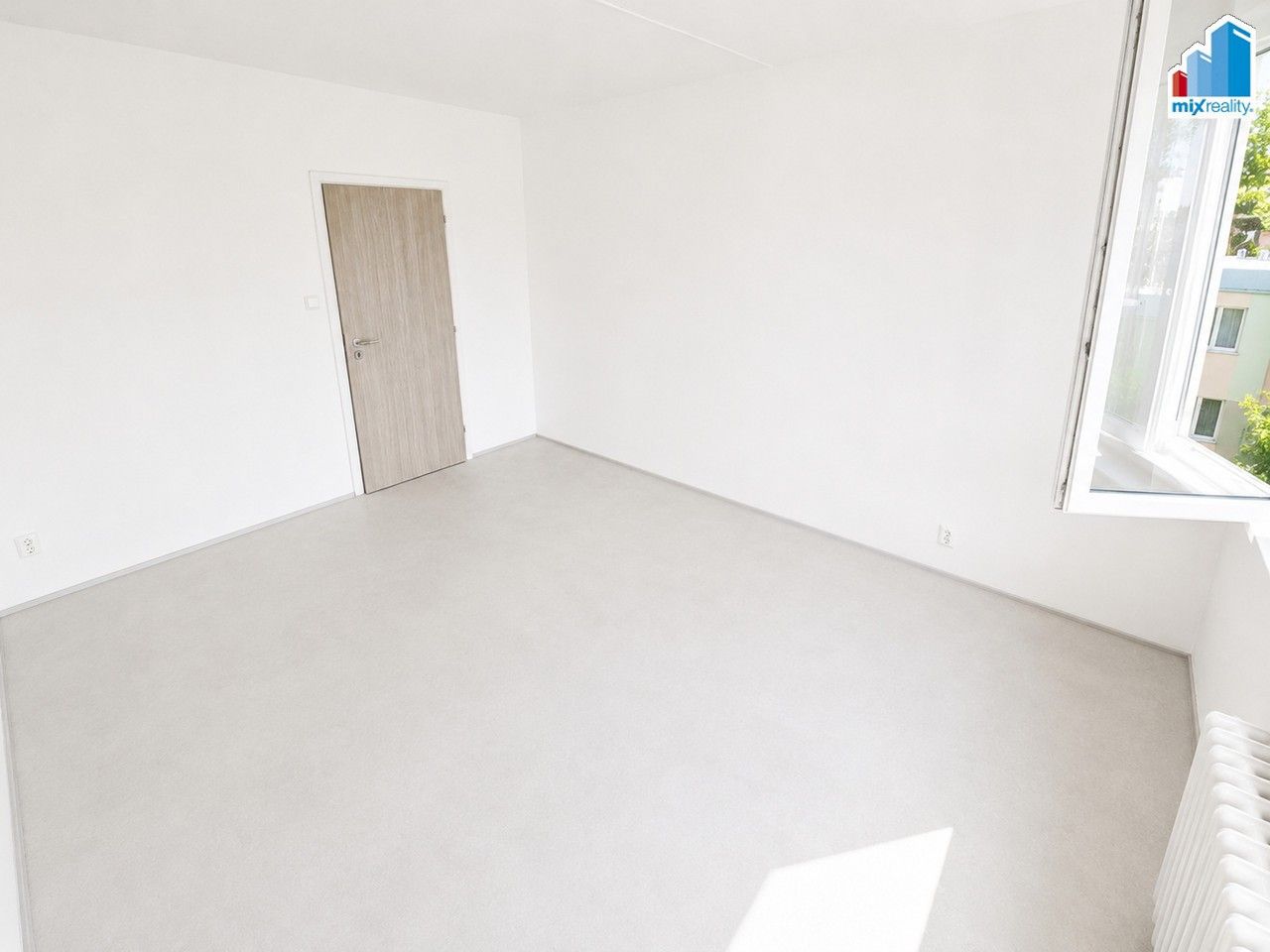 Pronájem bytu 2+1 67 m² - foto 5