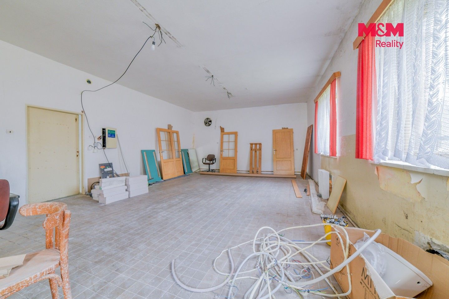 Prodej komerčního prostoru 94 m² - foto 4